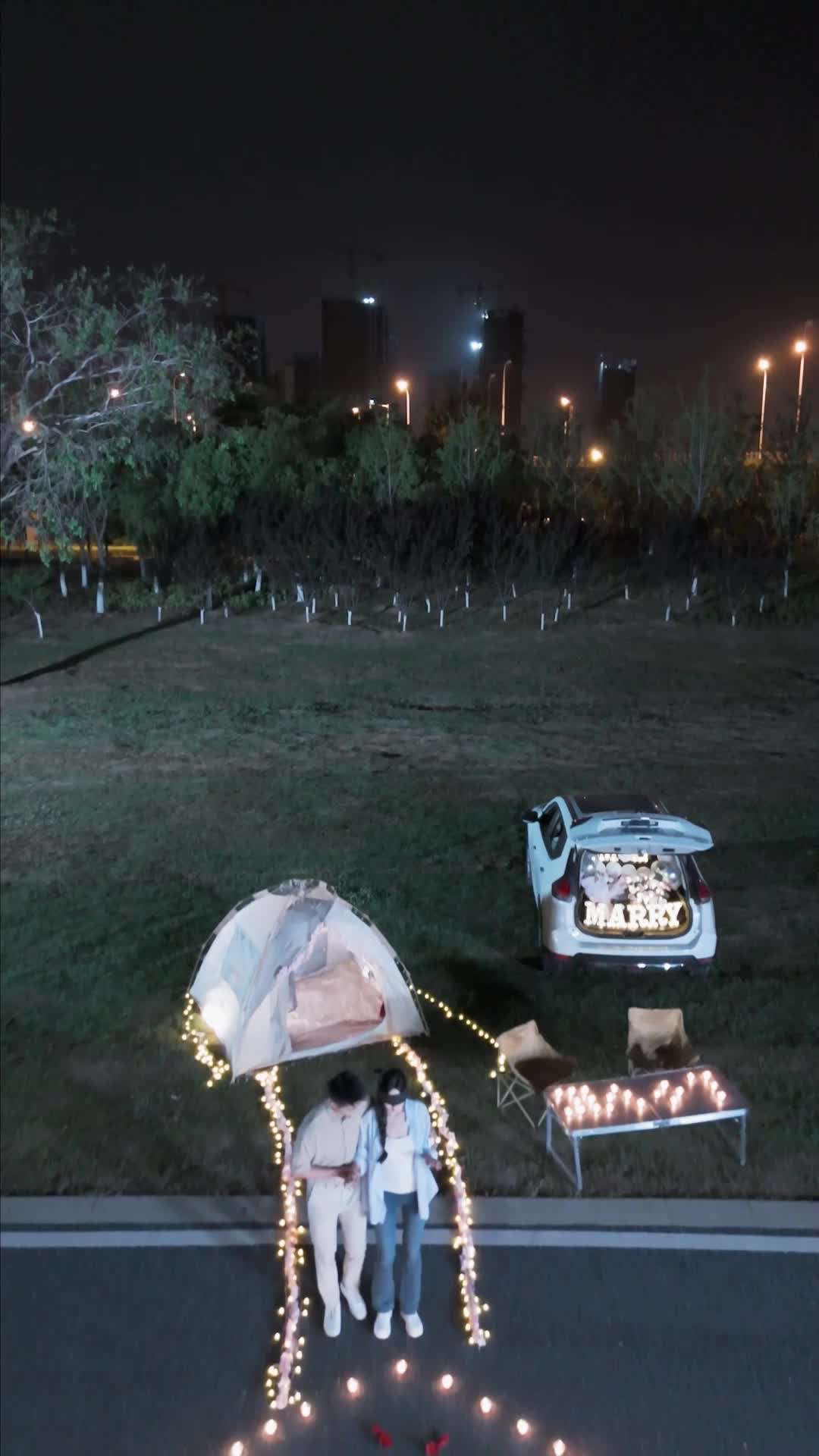 Épisode 1 - Heir Against the Light